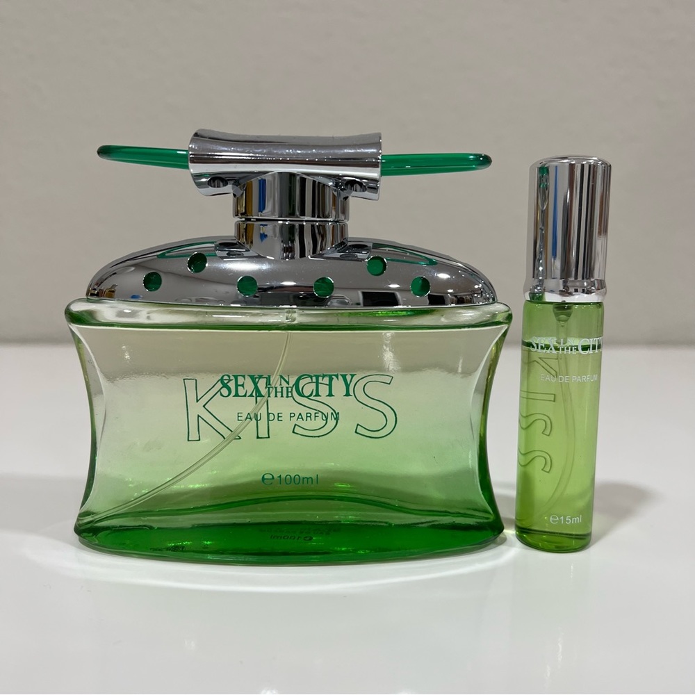 Sex in the City Kiss + Mini [Authentic]